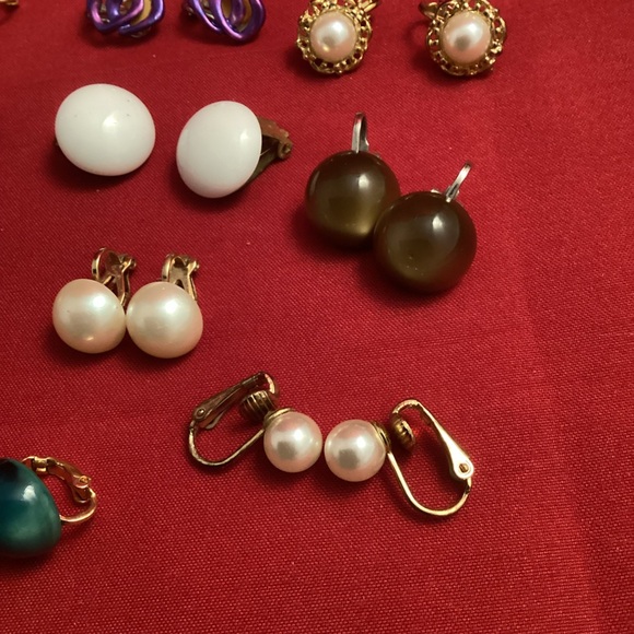 Smaller sizes clip on earrings lot - Picture 2 of 9